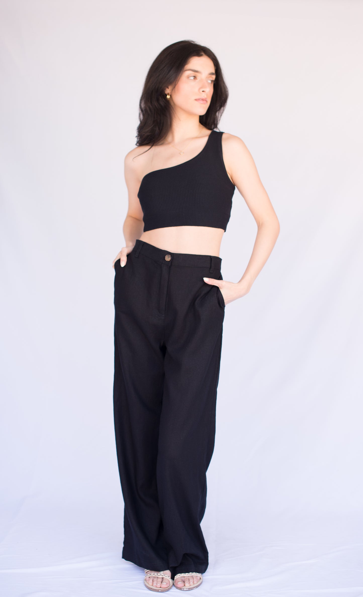 Black Basic Crop Top