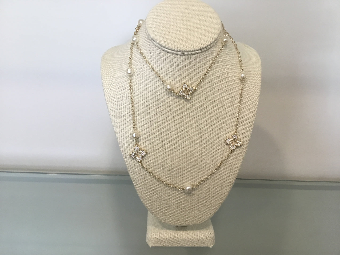 Gold Long Flower Neclace